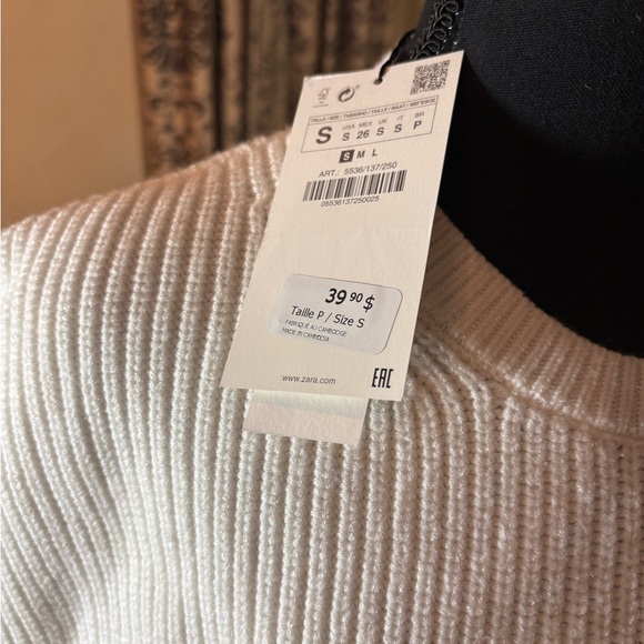 Zara Off-White Ribbed Knit Sweater - Picture 2 of 2